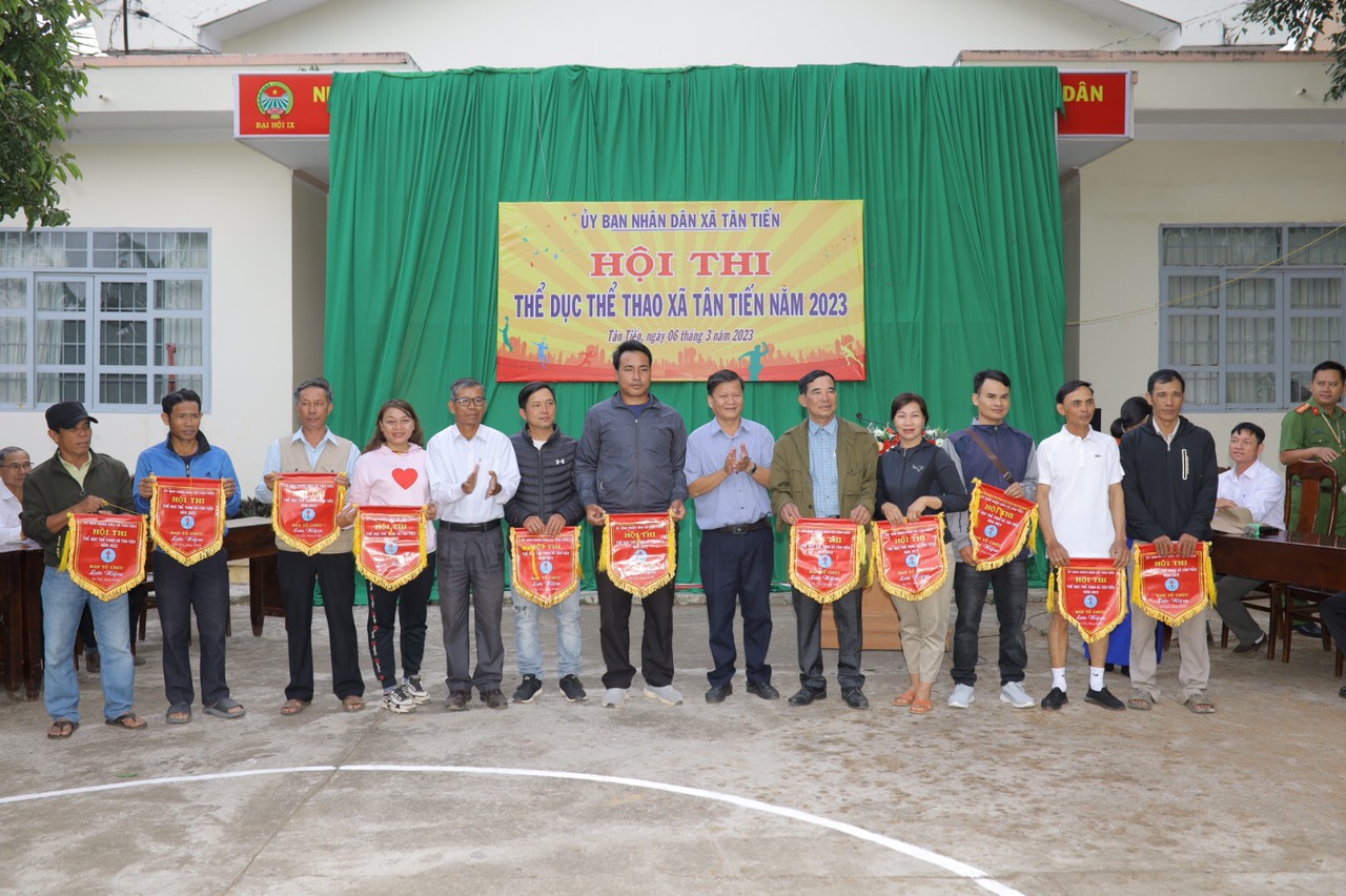 Hội thi thể thao các dân tộc xã Tân Tiến Năm 2023
