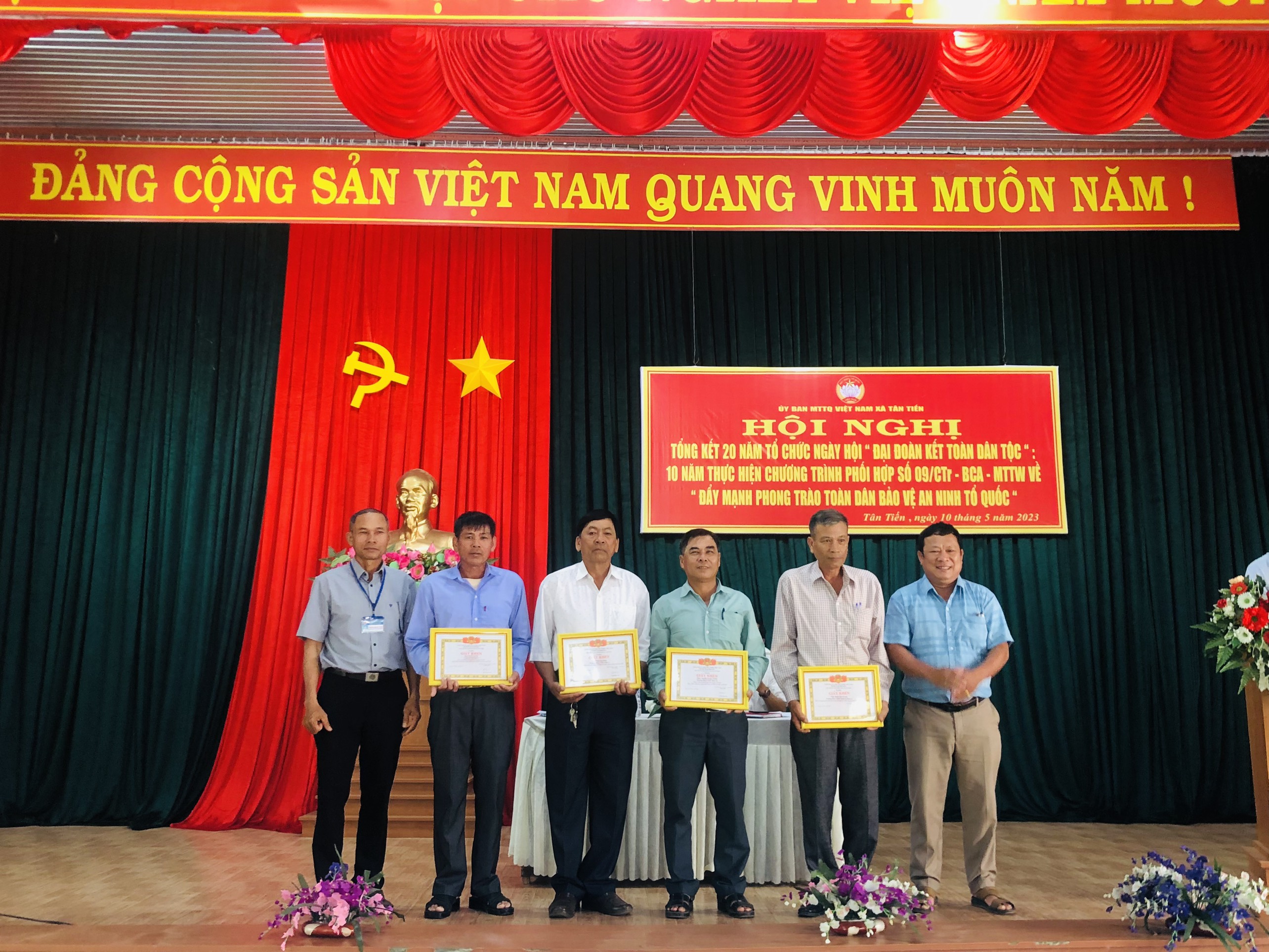 Xã Tân Tiến tổng kết 20 năm tổ chức “Ngày hội Đại đoàn kết toàn dân tộc” giai đoạn 2003-2023 và 10 năm thực hiện chương trình số 09