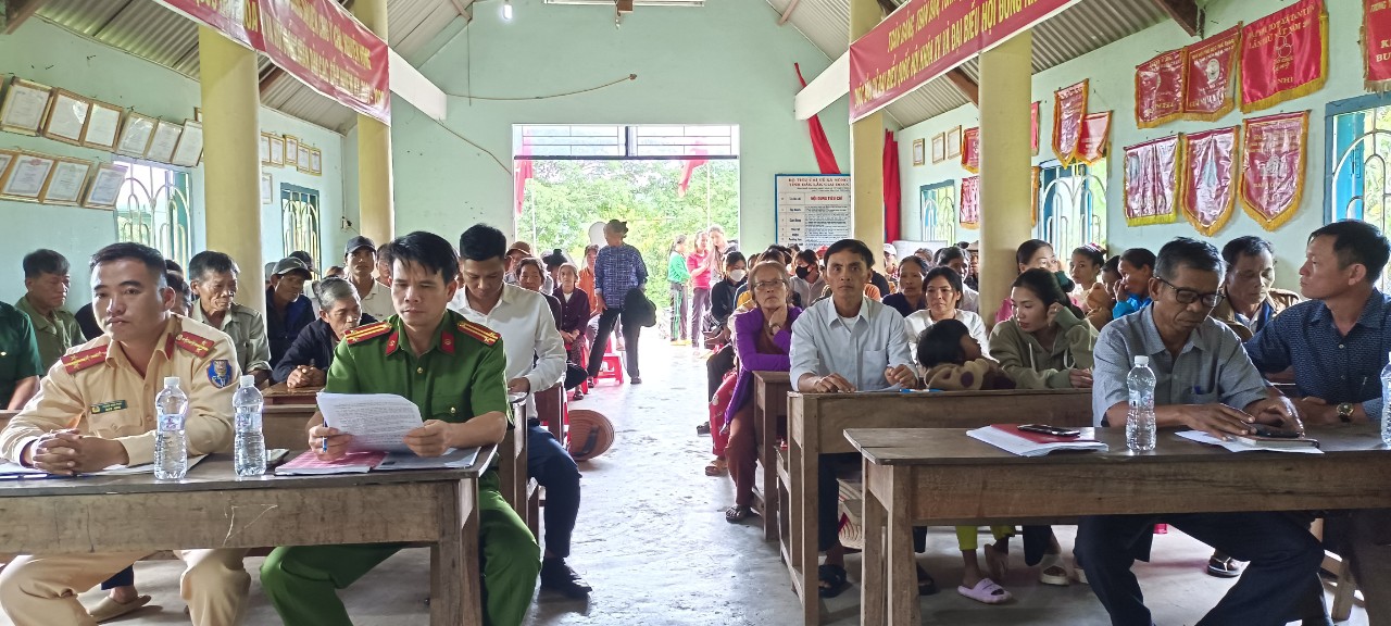 Phát động phong trào toàn dân bảo vệ an ninh Tổ quốc tại buôn Eadrai A và buôn Eadrai xã Tân Tiến