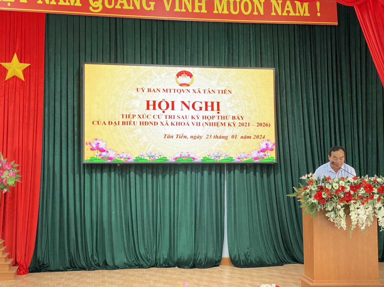 UBMTQVN XÃ TÂN TIẾN TỔ CHỨC HỘI NGHỊ TIẾP XÚC CỬ TRI SAU KỲ HỌP THỨ BẢY CỦA ĐẠI BIỂU HĐND XÃ KHÓA VII, NHIỆM KỲ 2021-2026