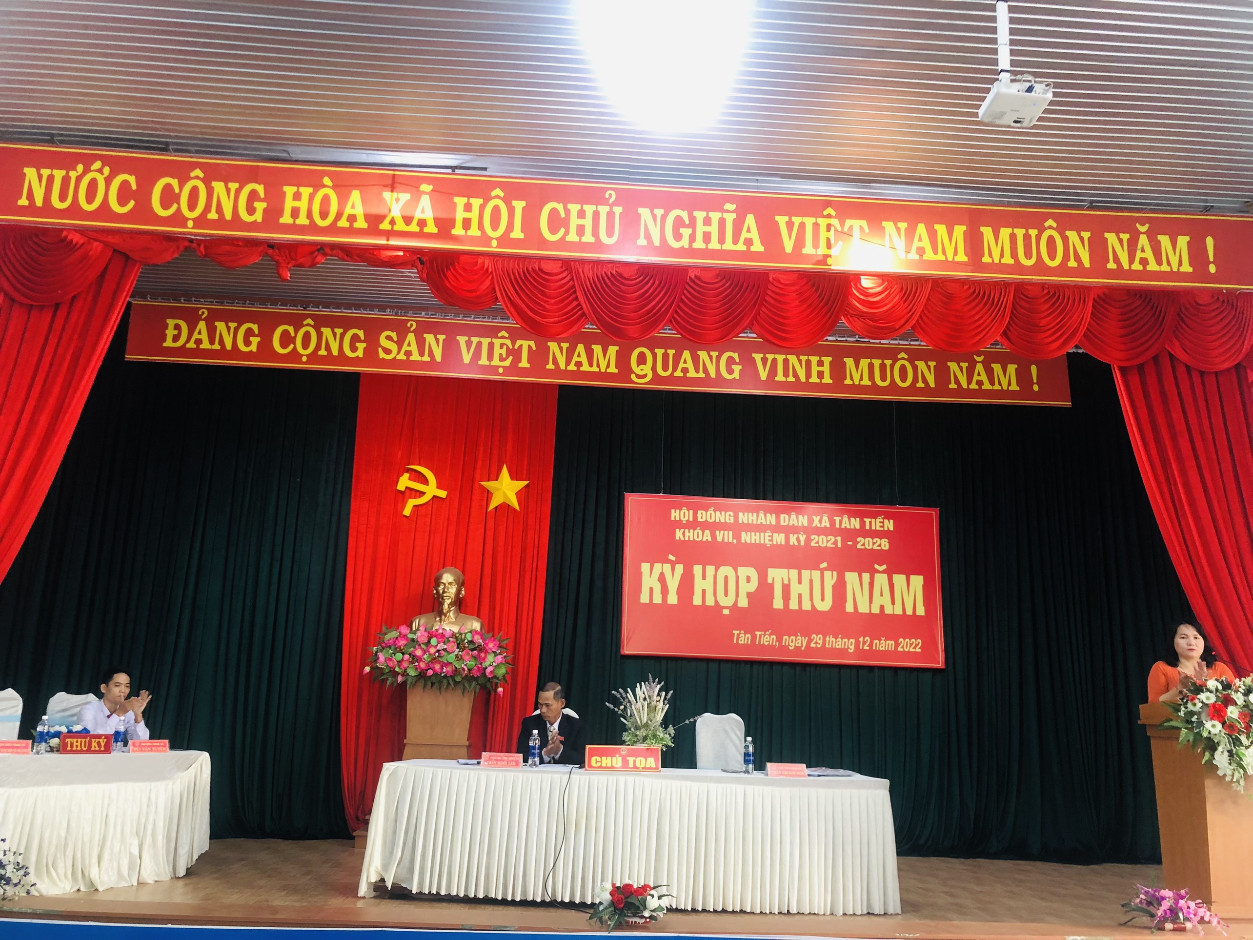 HĐND xã Tân Tiến tổ chức kỳ họp thứ năm HĐND xã khoá VII, nhiệm kỳ 2021-2026