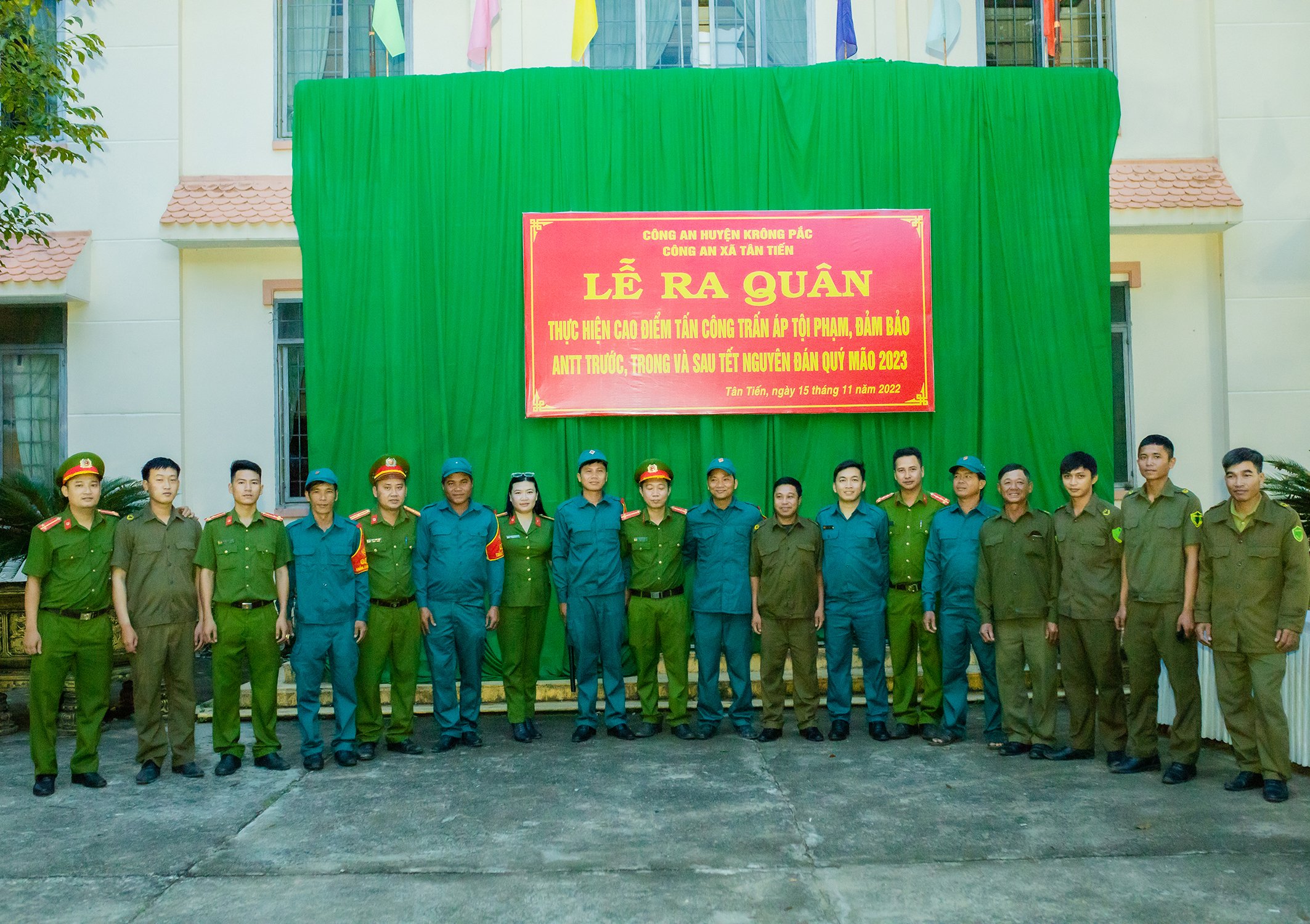 Công an xã Tân Tiến ra quân tấn công trấn áp tội phạm, đảm bảo an ninh trật tự Tết Nguyên đán Qúy Mão 2023