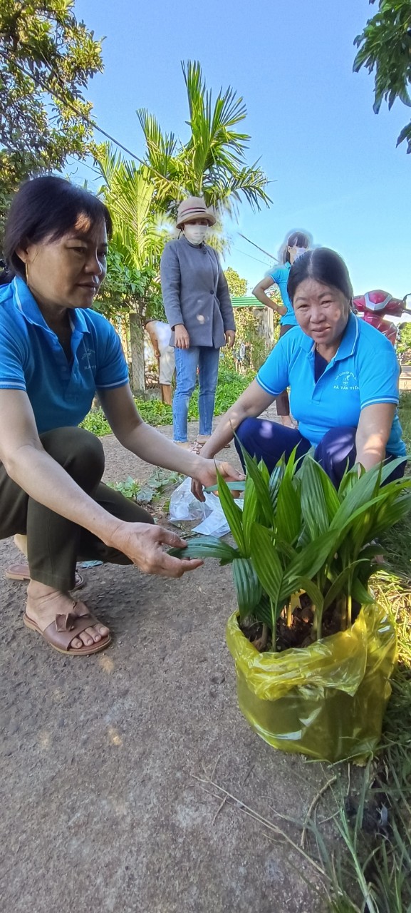  Ra mắt Mô hình "Gia đình an toàn-xanh- sạch đẹp-bản sắc"