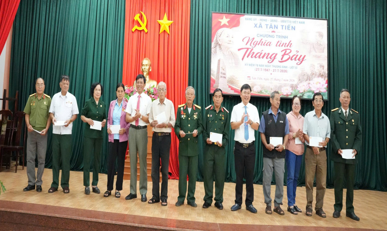 thang-7-3