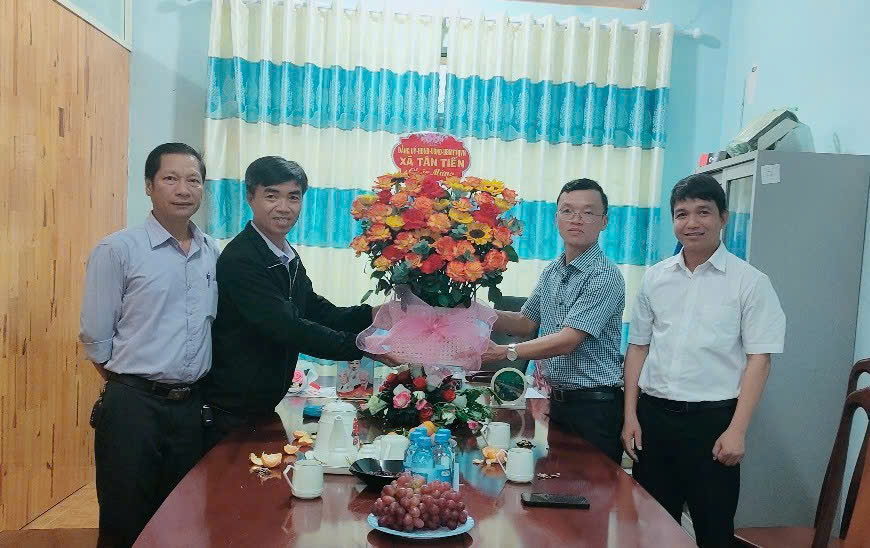 z7242835946503_6bec8fee4c35fb9896c5cc4a57332816