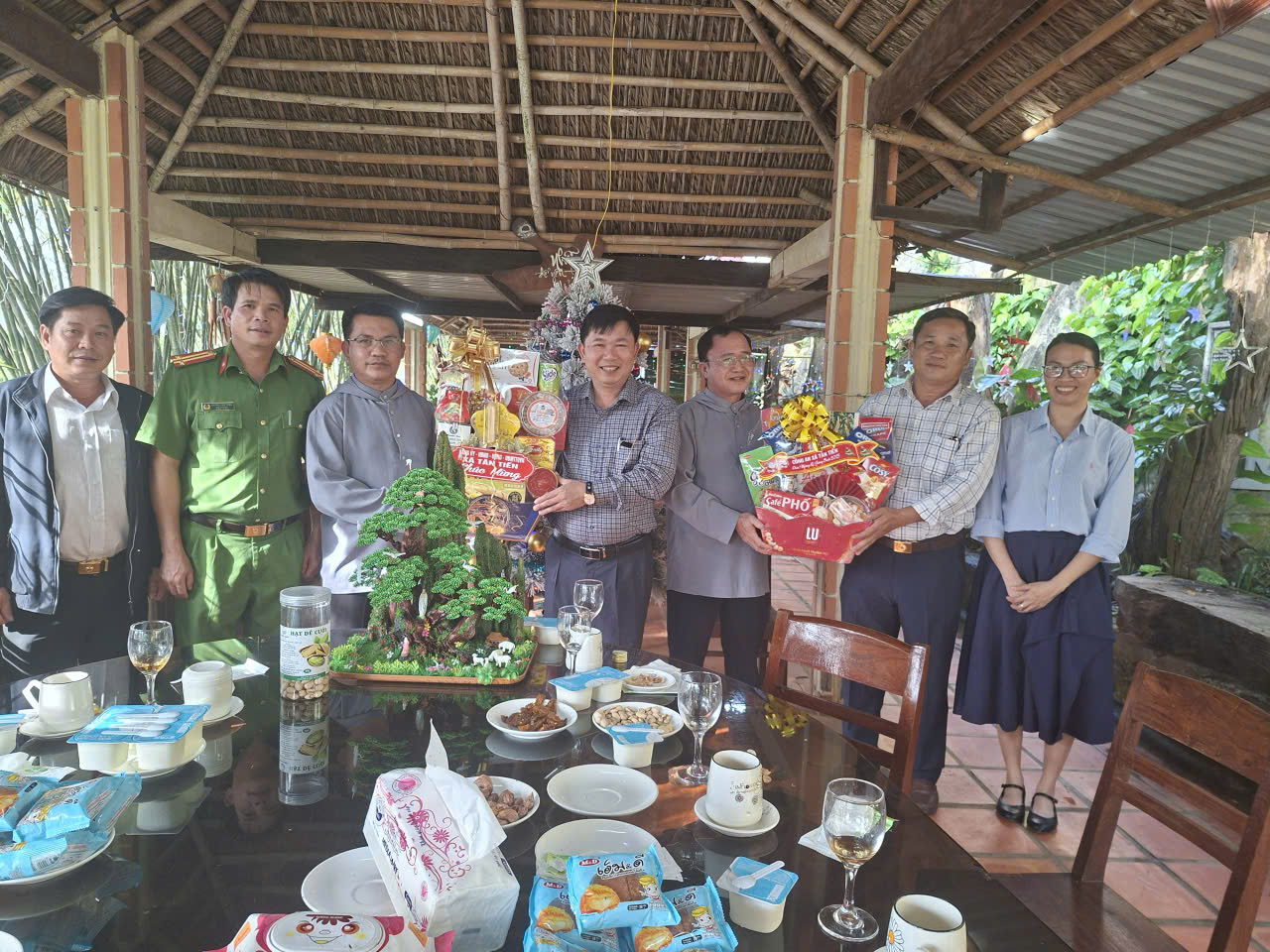 z7355859720002_731800aa94857d3d817c8dc6473a67c8